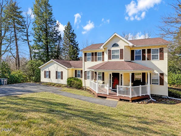 1338 Hilltop Dr, Long Pond, PA 18334