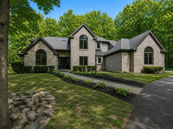 W5971 Pheasant LANE, Plymouth, WI 53073