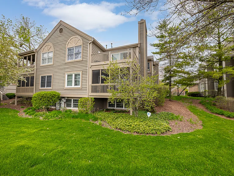 1504 Aberdeen Ct #1504 — Photo 26