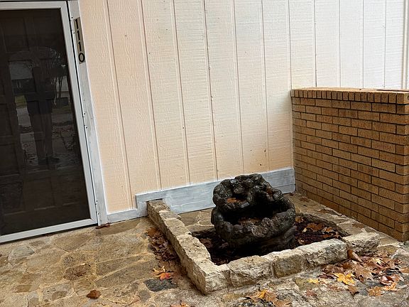 4th image of 1110 Paluxy Ct