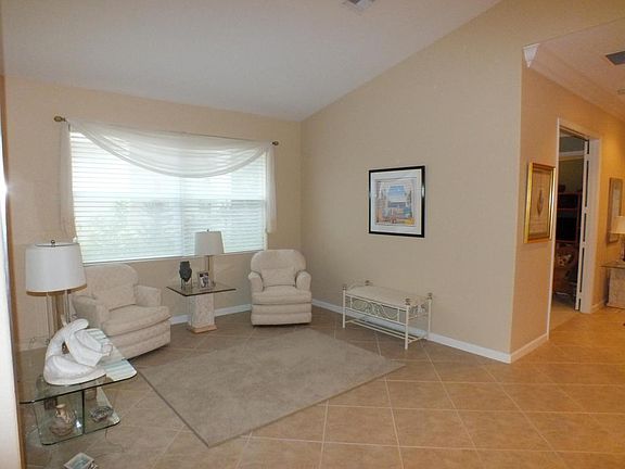 5th image of 9623 Sandpiper Ln