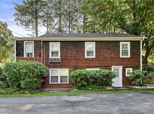 2015 Gilbert St, Yorktown Heights, NY 10598