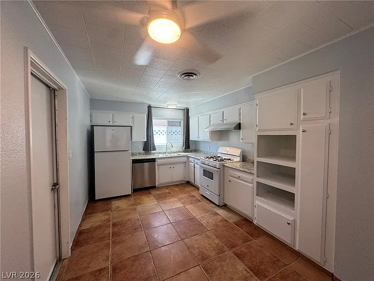 4012 Via Vaquero Ave — Photo 15