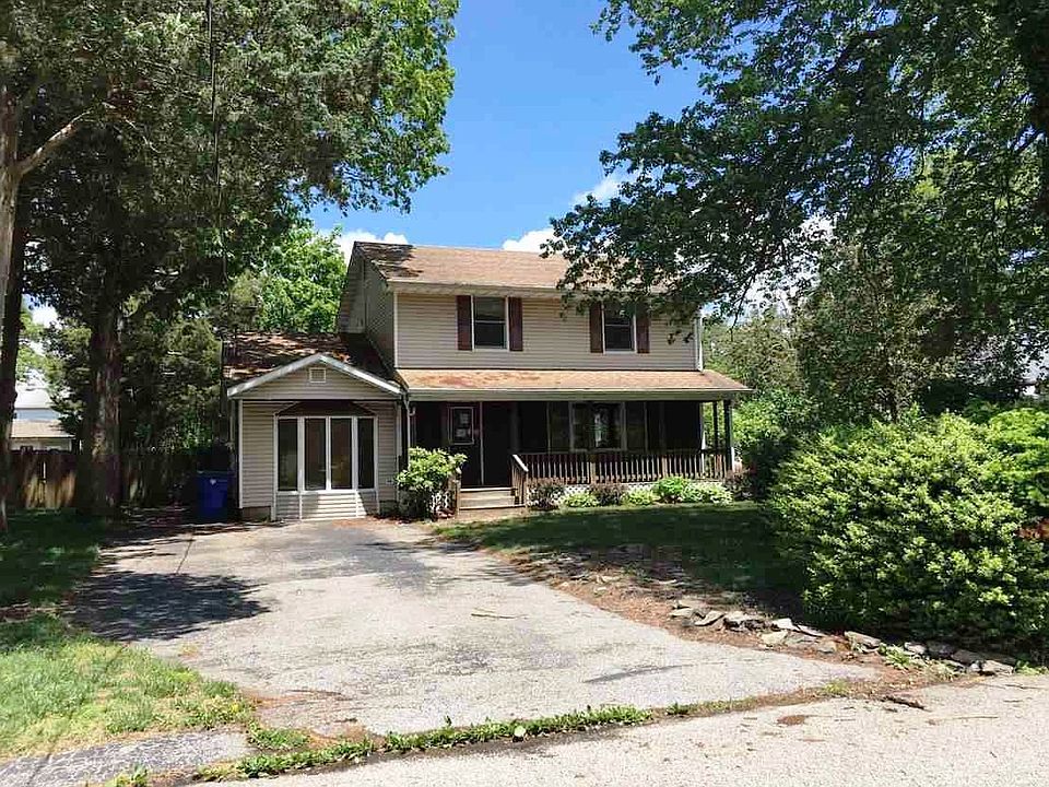 1st image of 888 Briarcliff Dr