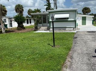 9 Henderson Dr, Naples, FL 34114