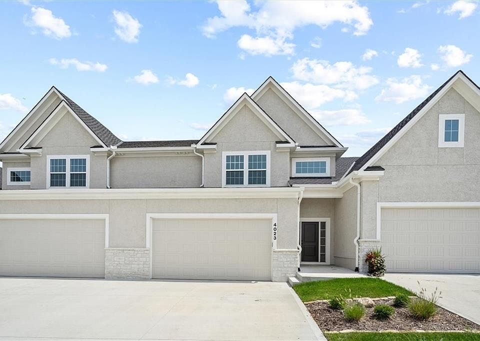 1st image of 4023 NE Sagamore Dr #C