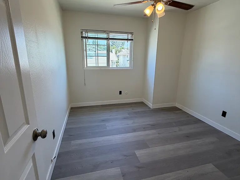 9843 Chesapeake Dr — Photo 10