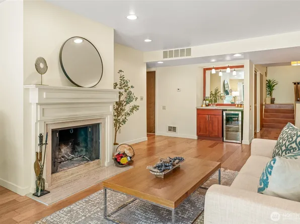 1543 NE 143rd Street #G2, Seattle, WA 98125