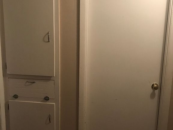Hall storage 