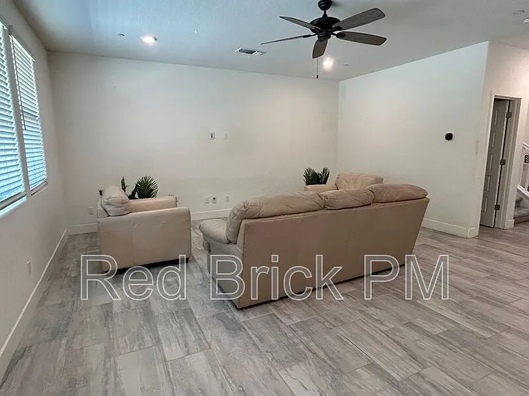 2367 Explorador Dr — Photo 3