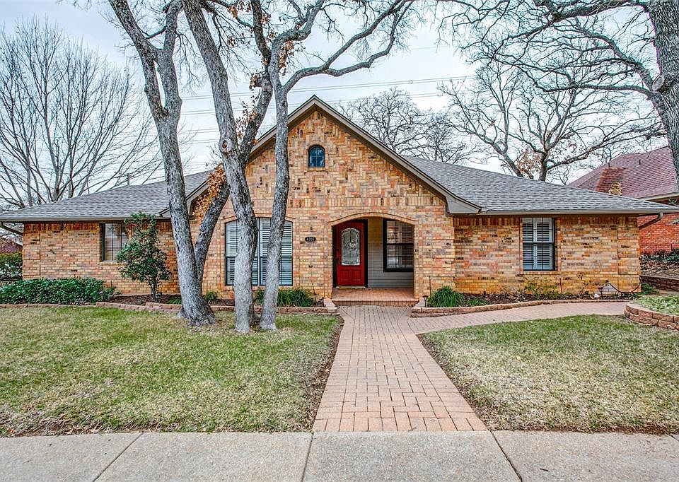 1st image of 6707 Shorewood Dr
