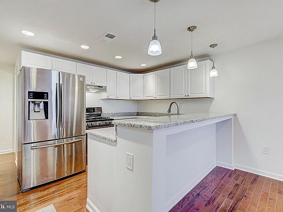 5th image of 1631 Germantown Ave Floor 2