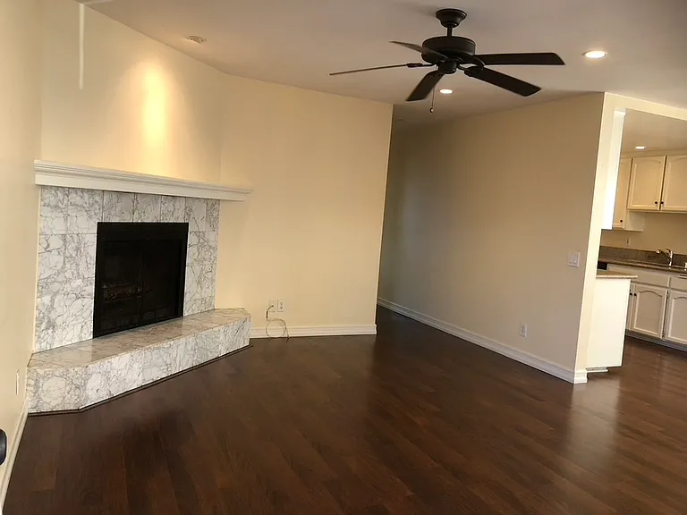 5828 Riley St — Photo 3