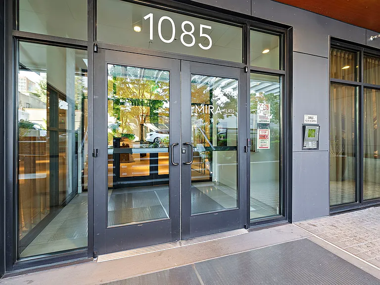 1085 103rd Ave NE #227 — Photo 3