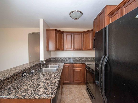 4th image of 4516 60th St Unit 7