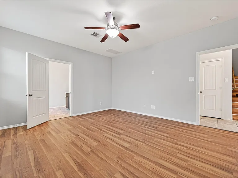 1326 Seagler Pond Ln — Photo 28