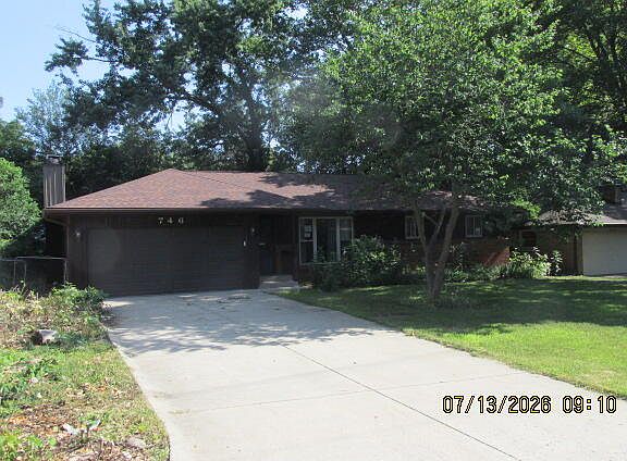 4th image of 746 Buchanan Ave