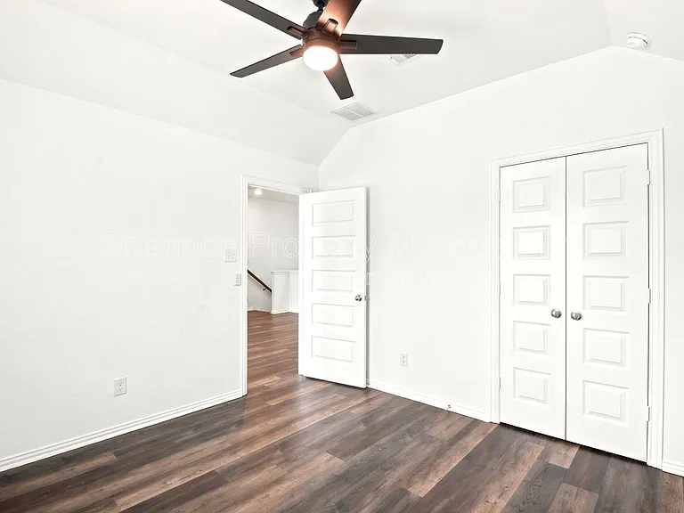 1202 Vilamoura Ct — Photo 26