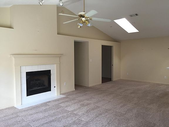 2nd image of 4328 Montage Dr