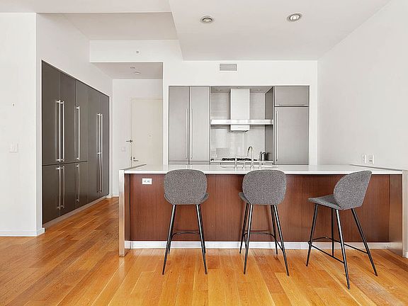 2nd image of 76 Madison Ave APT 5C