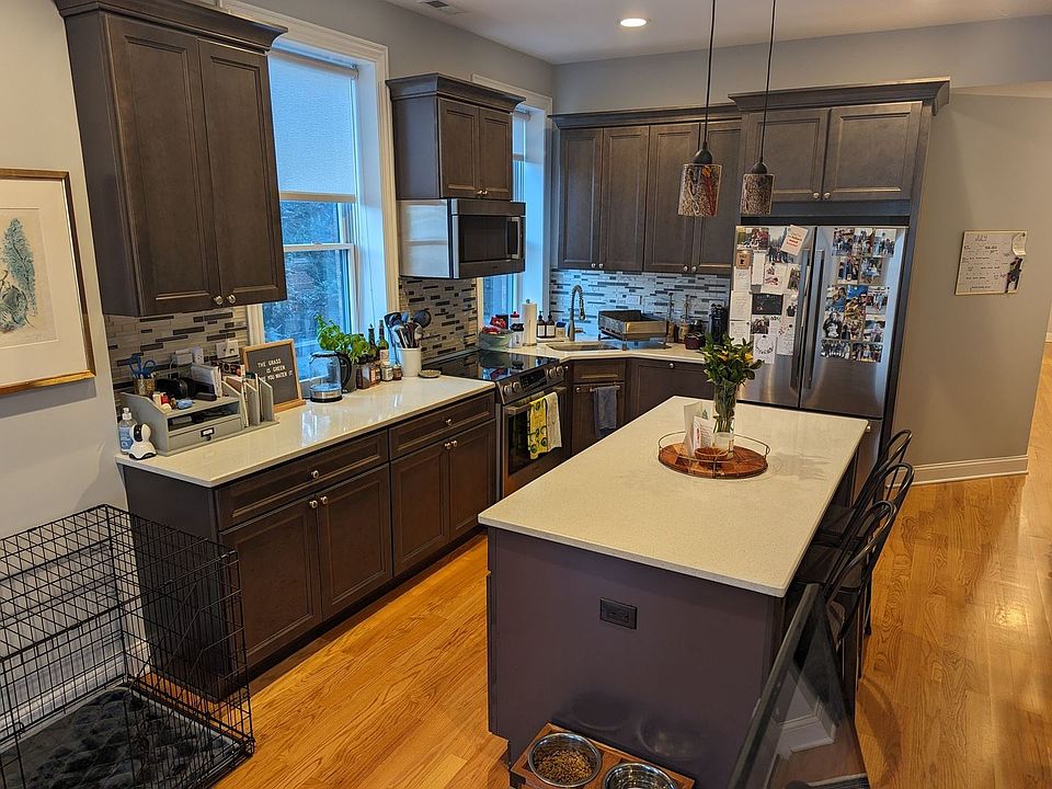 1st image of 2056 N Damen Ave #2
