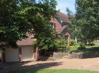 380 Solitude Cir, Goodlettsville, TN 37072