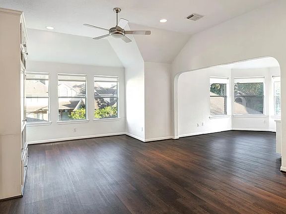 2nd image of 6206 Chestnut Peak Ct #5