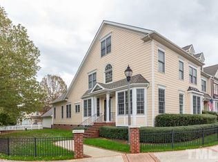 2422 Saint Pauls Sq, Raleigh, NC 27614