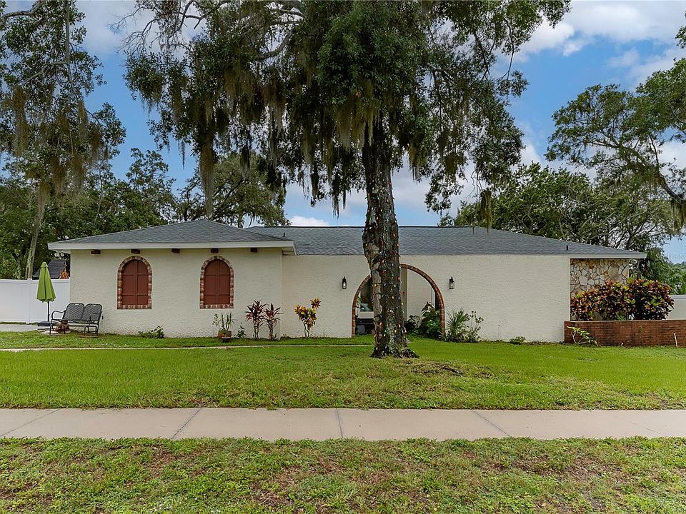 1st image of 2026 Spanish Pines Dr