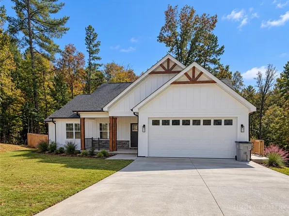 1222 Summerhill Street, Lenoir, NC 28645