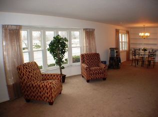 542 Wildbrook Dr, Bay Village, OH