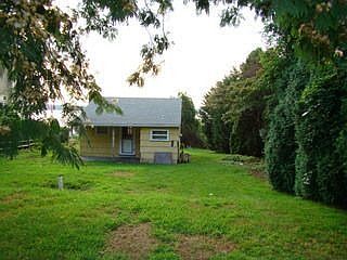 2nd image of 112 Macomber Ln