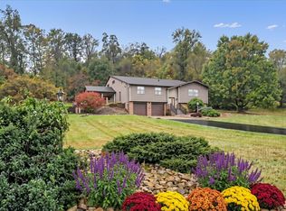 208 Kozy Corner Rd, Valencia, PA 16059