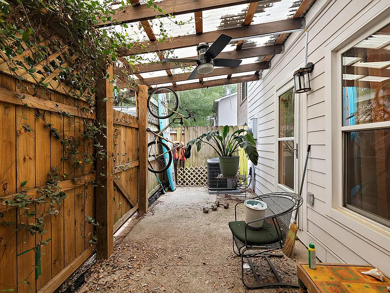 1082 S Shadow Dr — Photo 15