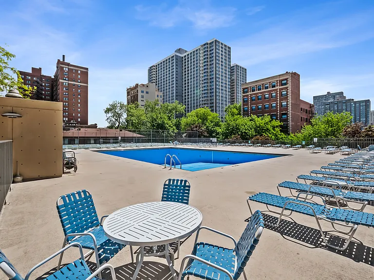 4343 N Clarendon Ave #2401 — Photo 19