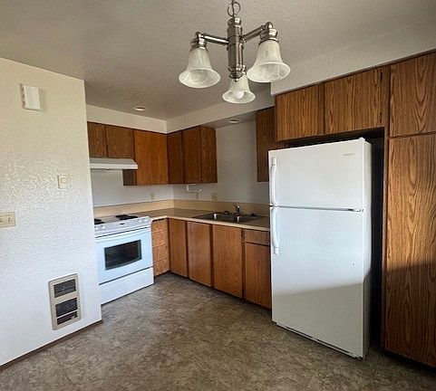 more kitchen
