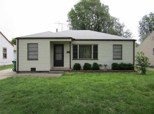 136 N Abilene Ave, Valley Center, KS 67147