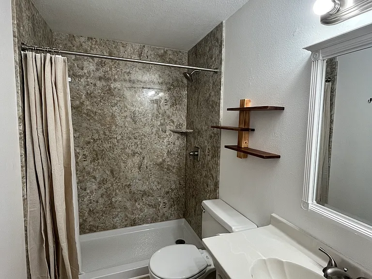 26142 Kingsbury Rd — Photo 6