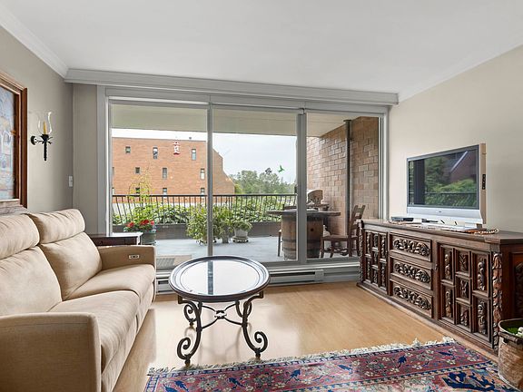 4th image of 4815 A 48th Ave #105