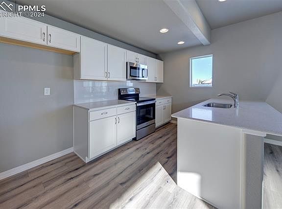 5th image of 8156 Henzlee Pl