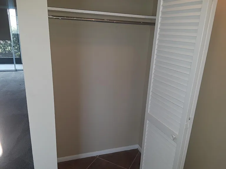 200 Country Club Dr #101 — Photo 9