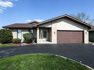 20101 Catalpa Ave, Lynwood, IL 60411