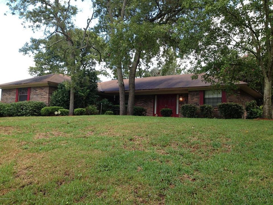 1st image of 2610 Sandlewood Cir