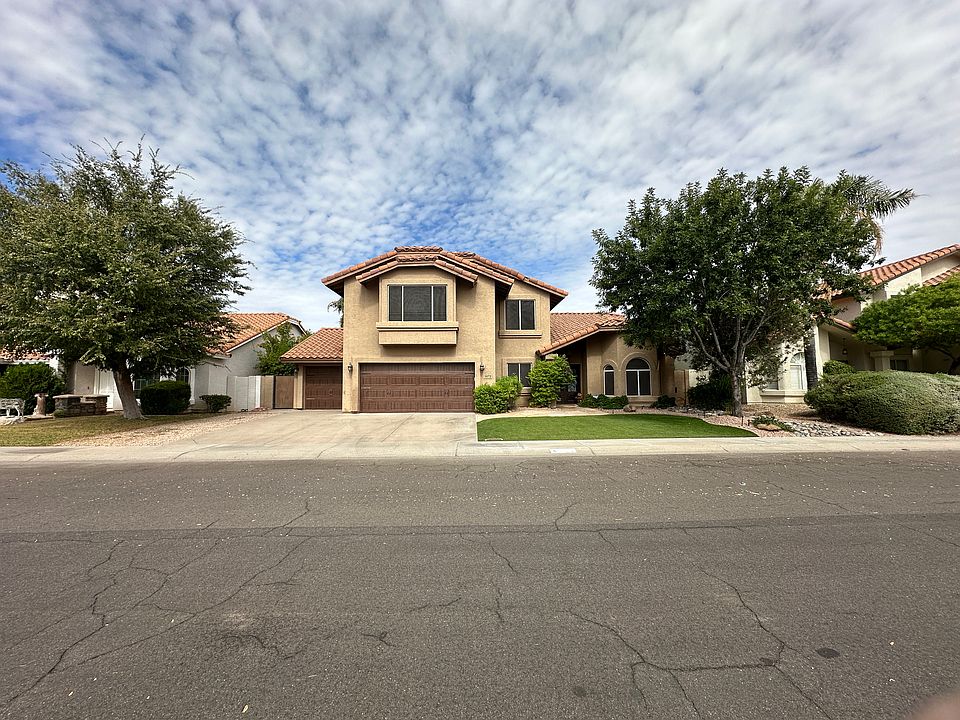 1st image of 5672 E Beverly Ln