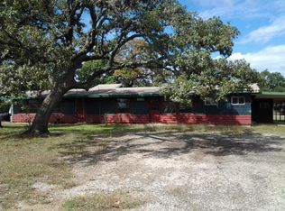222 Country Club Rd, Bandera, TX 78003