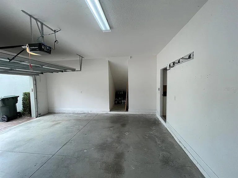 2745 Peony Dr — Photo 52