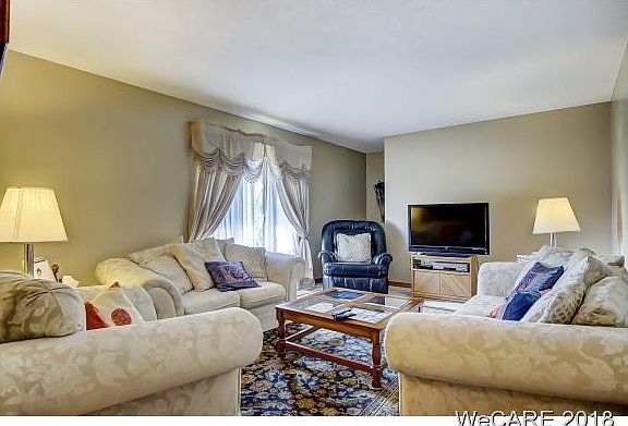 5th image of 1330 Timberlane Dr