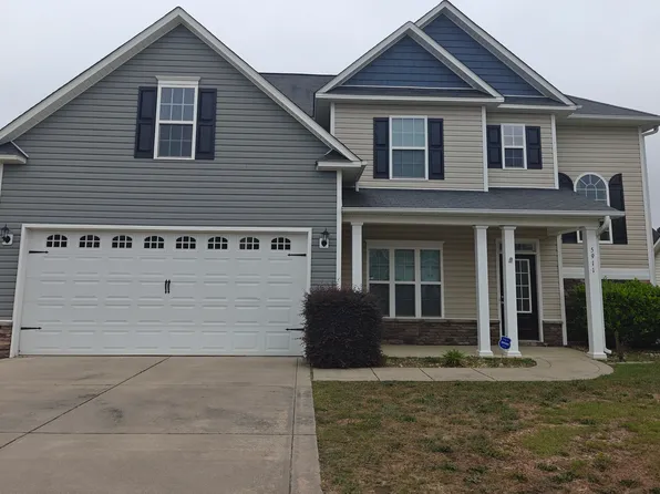 5911 Crown Ridge Ct, Fayetteville, NC 28314