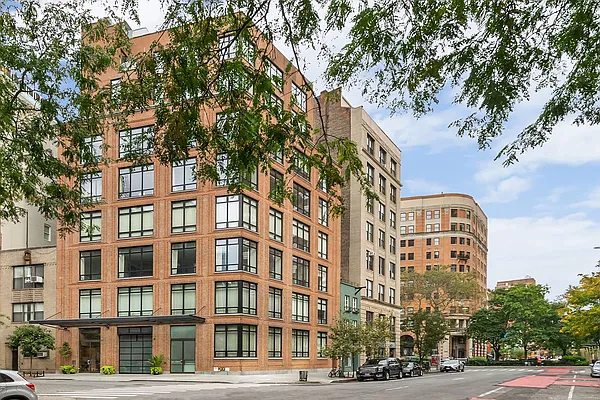 Sold by Compass | media 20