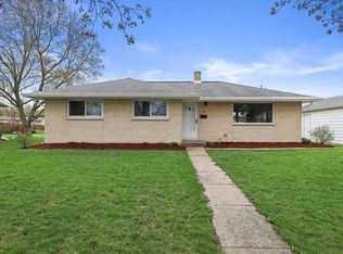 725 13th Ave, Union Grove, WI 53182